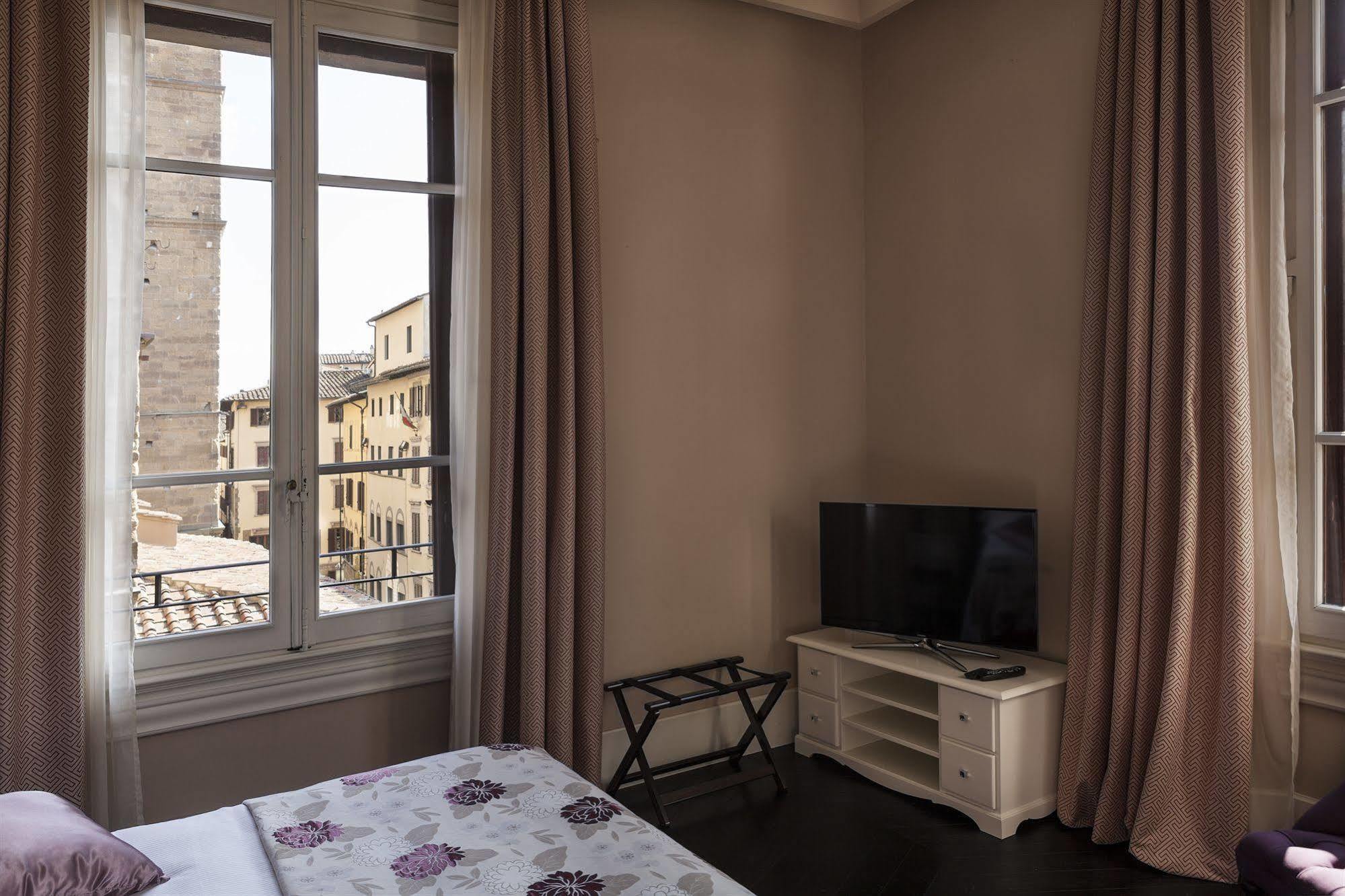 Cavalieri Palace Luxury Residences 2*